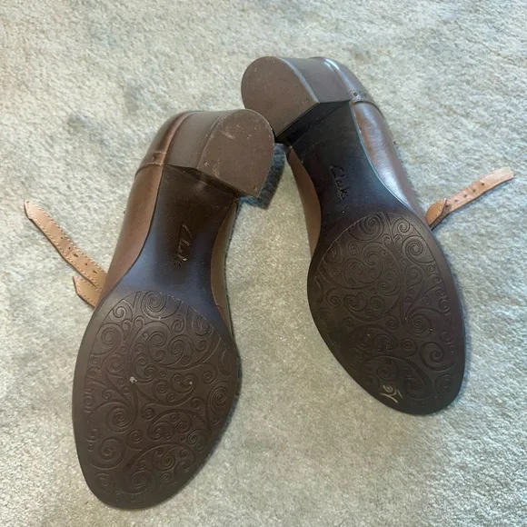 Clarks Women's Chocolate Mary Jane Heels - Picture 2 of 3